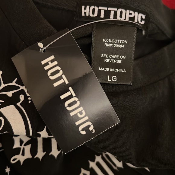 Hot topic once upon a time women’s tee shirt new with tags size large Halloween - Picture 8 of 8